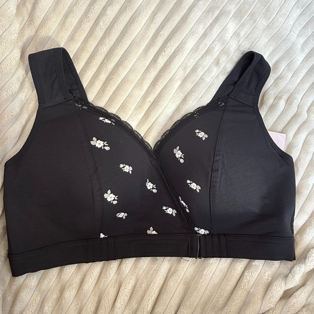 FionaBra Women's XL Black Floral Wireless Front Wrap Closure Wide Strap Bra